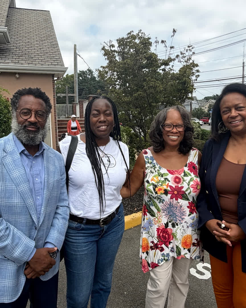 Teaneck First candidates meeting neighbors in the community